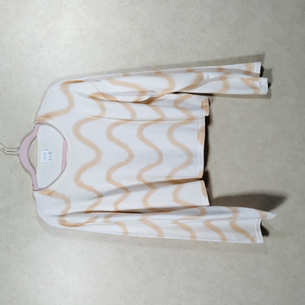 H192 Le Lis cream & tan wavy print wide sleeve sweater L